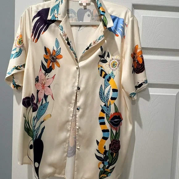 Luxxel Satin Printed Two-Piece Set | Worn 1x - Picture 4 of 6